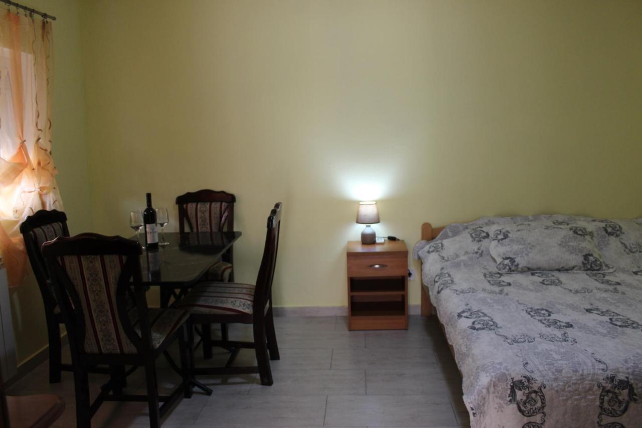 Apartmani Franovic Tivat Eksteriør bilde