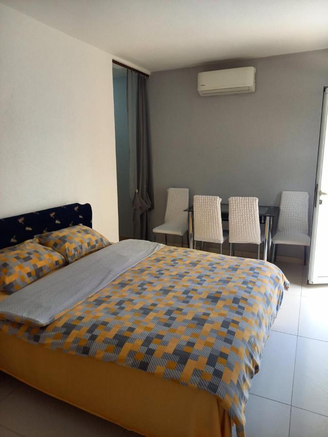 Apartmani Franovic Tivat Eksteriør bilde